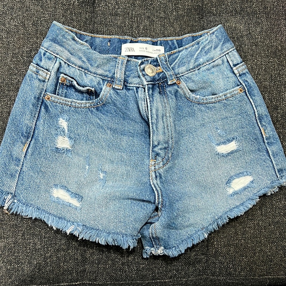 Zara size 6 girls short distressed